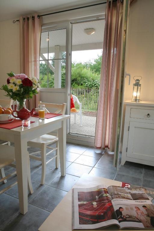 Residence Nemea Les Rives De Saint Brice Ares Rom bilde